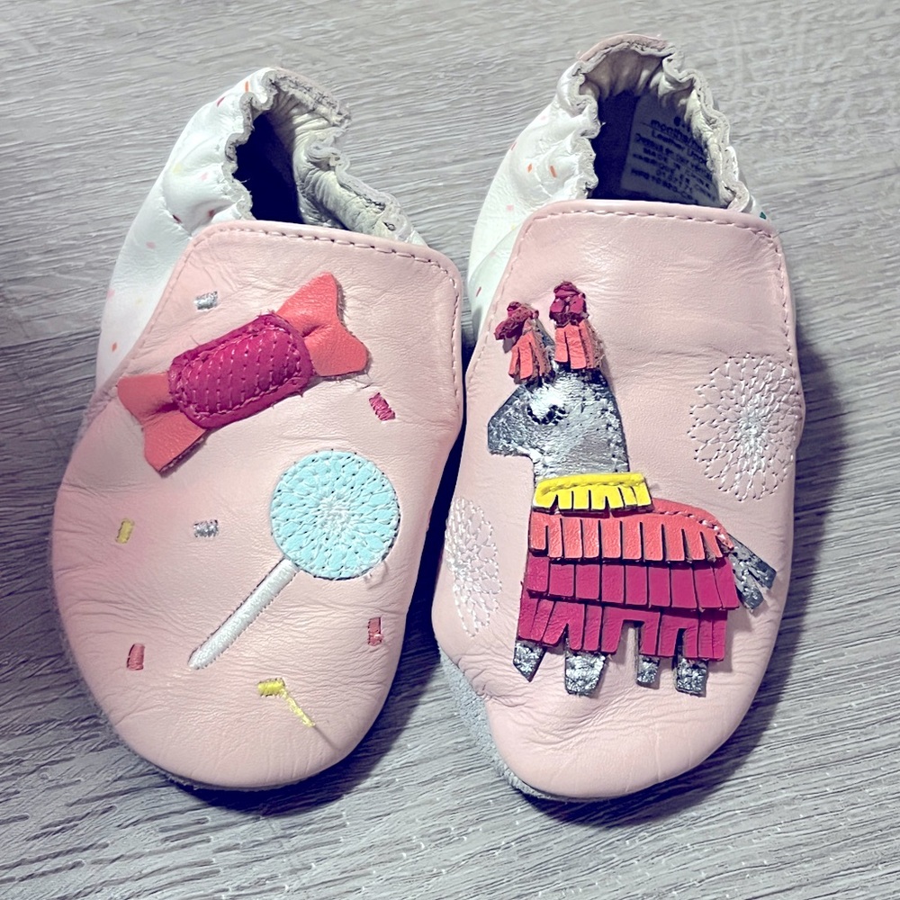 Robeez Reach for the Stars Soft Soles 3-12 months baby-toddler shoe- like new
